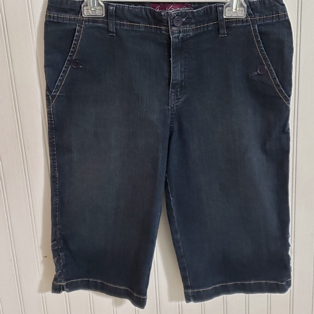 GLORIA VANDERBILT JEAN CAPRIS SIZE 12